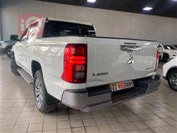 ميتسوبيشي L200